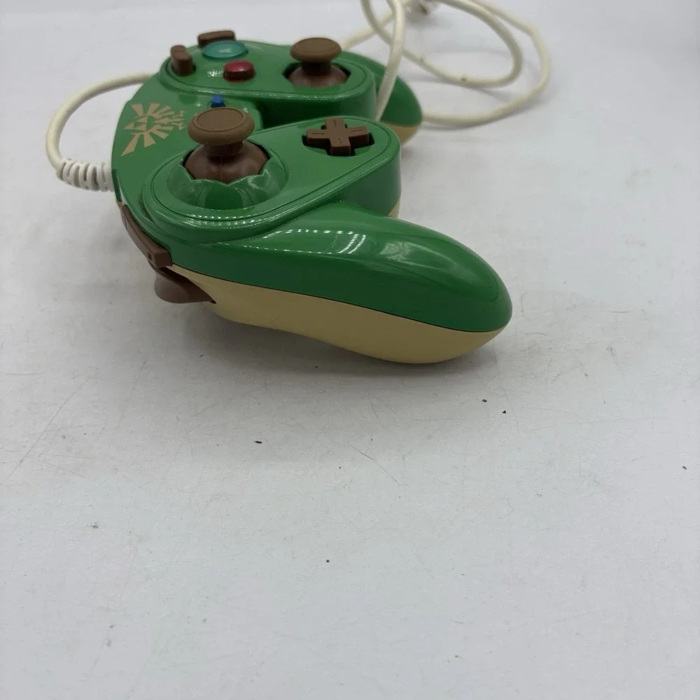 Nintendo Wii PDP‎ Controller 085-006 Wired Fight Pad Link Edition Green
